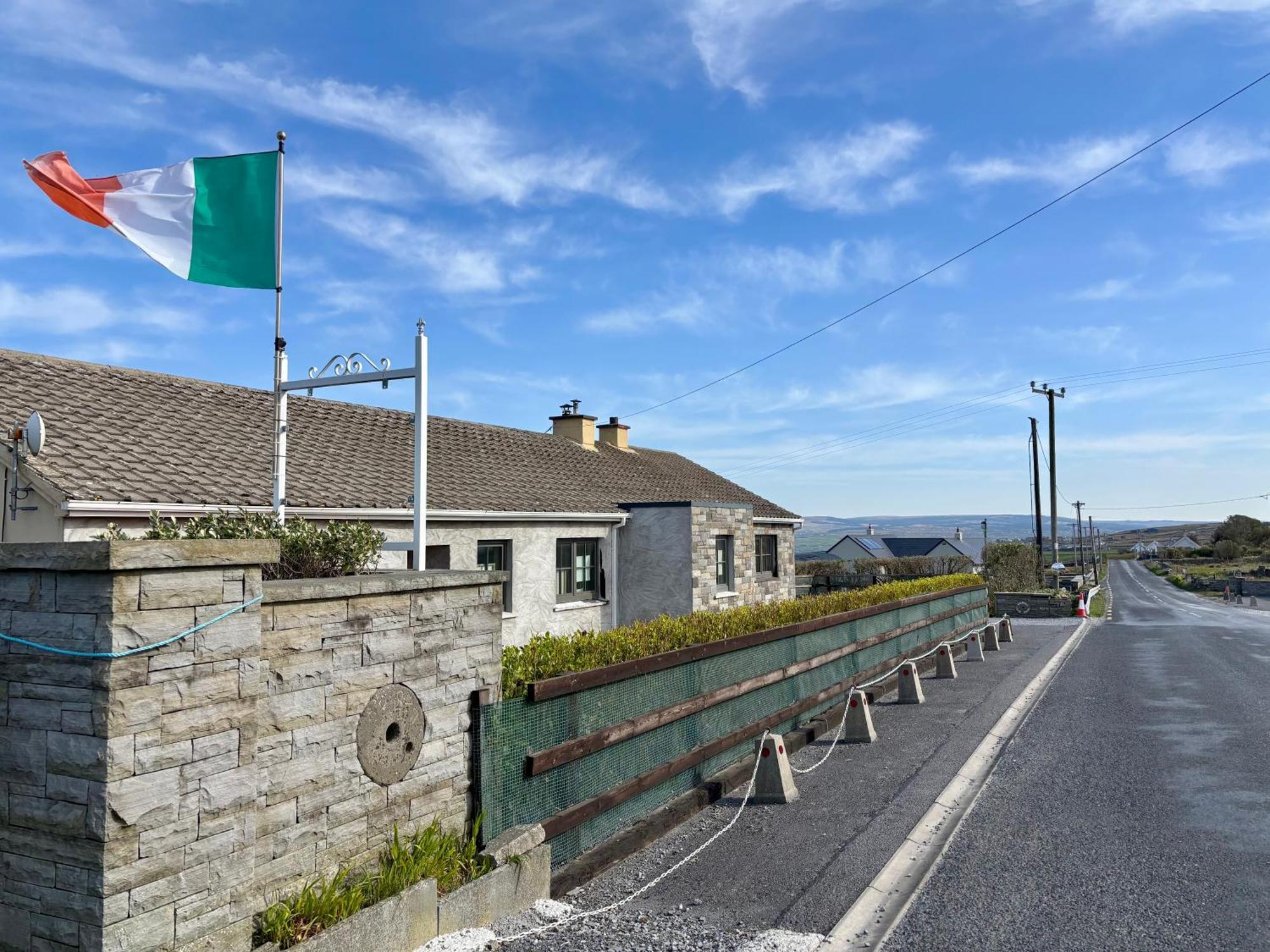 Ocean View Guestrooms Doolin Extérieur photo